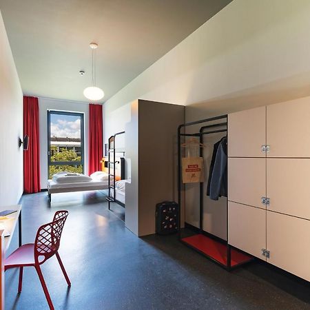 Meininger Hotel Geneve Centre Charmilles ภายนอก รูปภาพ